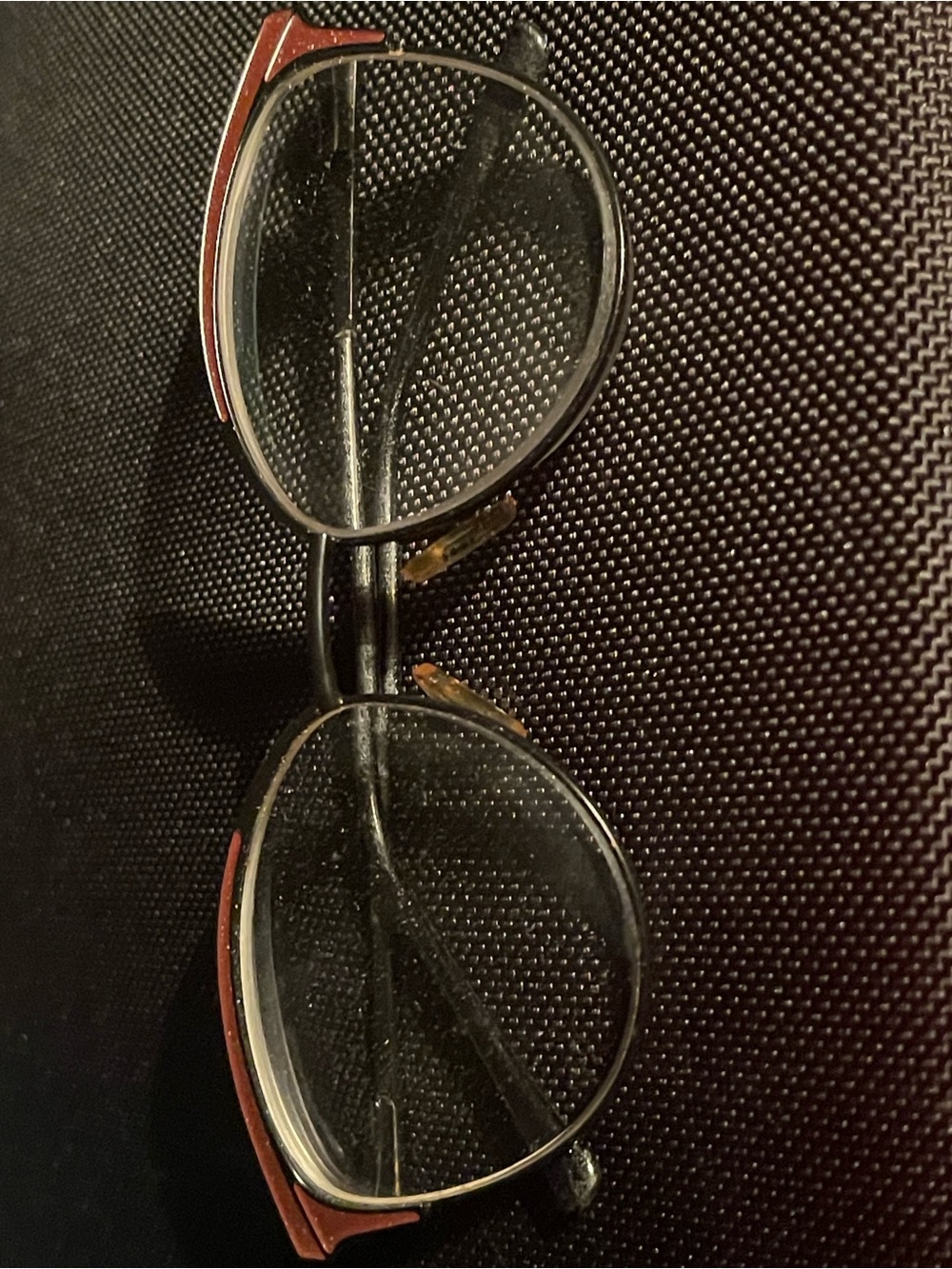 Black and Red Round Metal Frame Eyeglasses - Unbranded with case